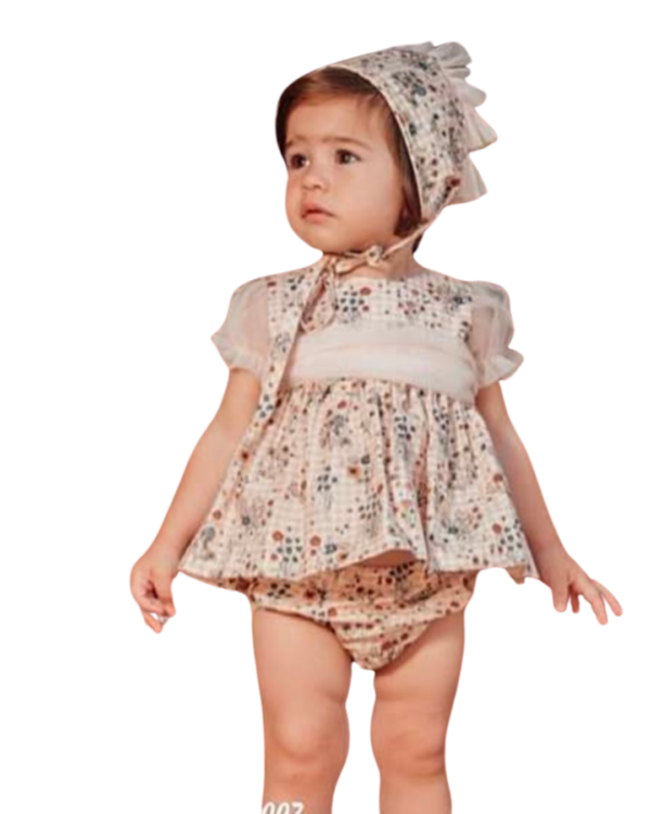 Vestido flores mangas tul