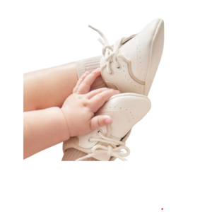 Zapato perforado cordones