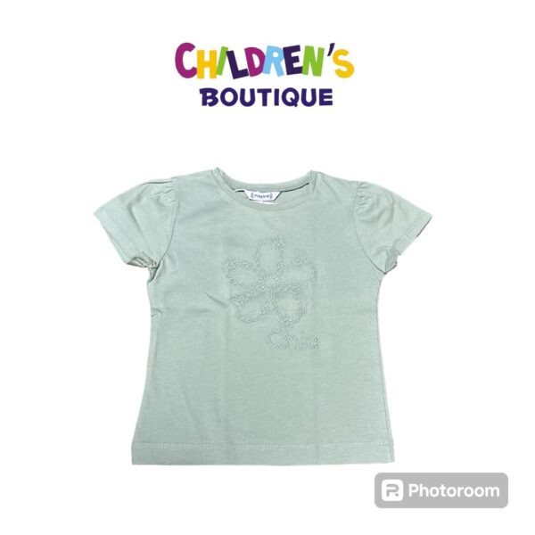 Blusa flor bordada