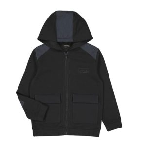 Sudadera con gorro y bolsas