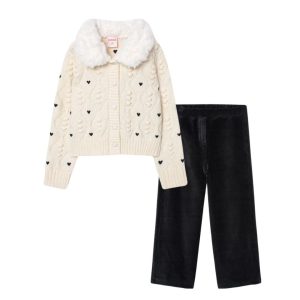 Conjunto pantalón pana suéter corazones